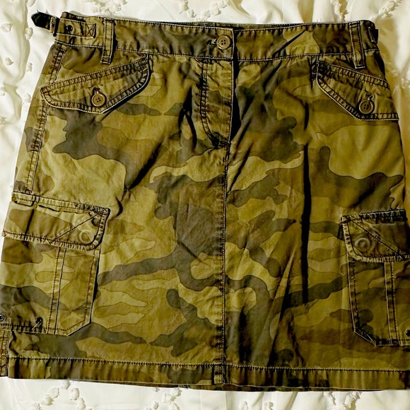 Vintage J Crew Camo Cargo skirt - Picture 1 of 3